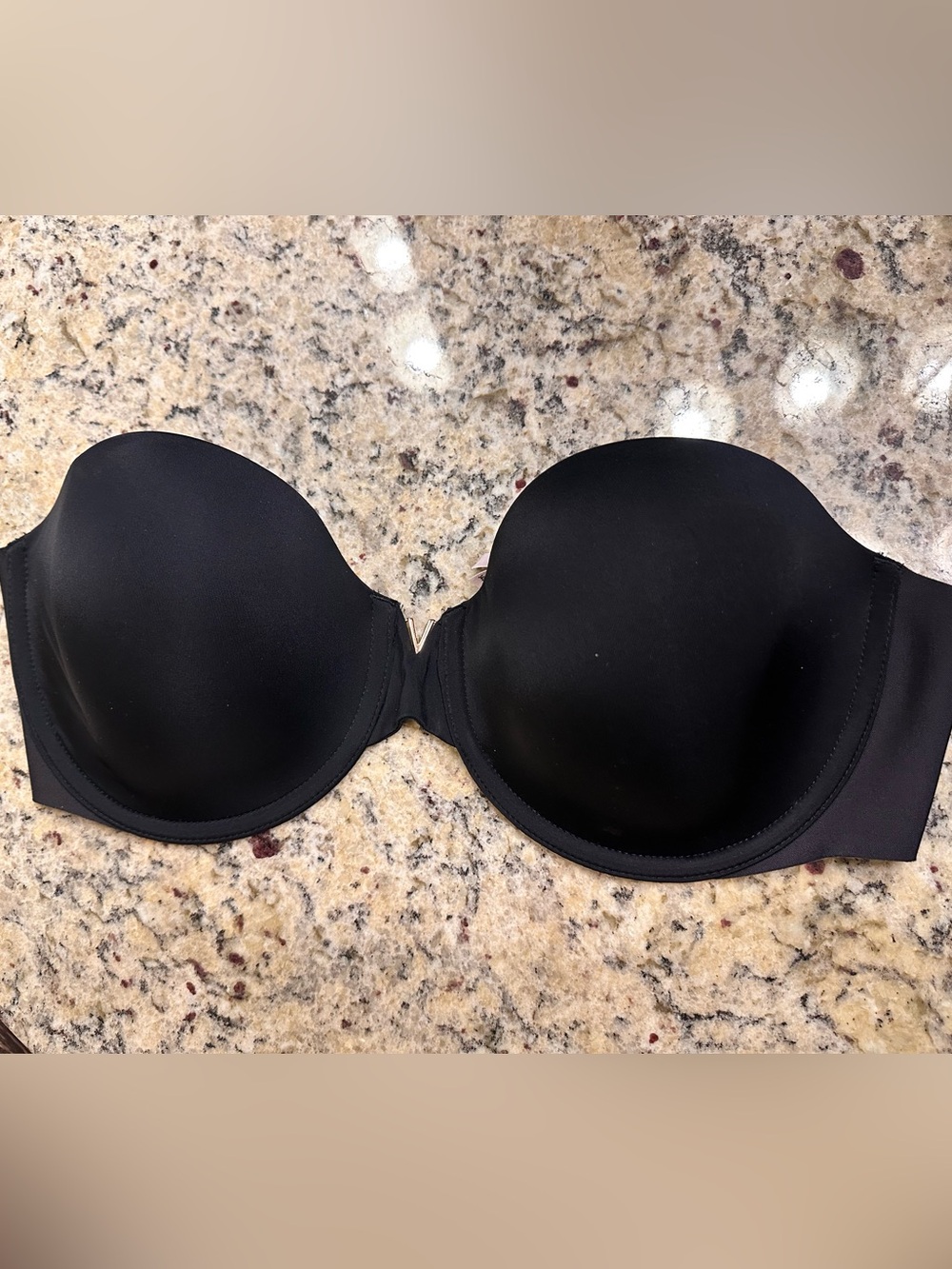 Victoria's Secret Black Strapless Smooth T-Shirt Bra
